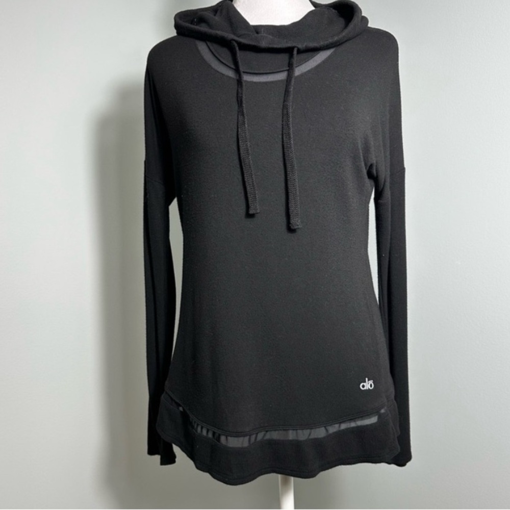 ALO Yoga Women's Black Pullover Hoodie